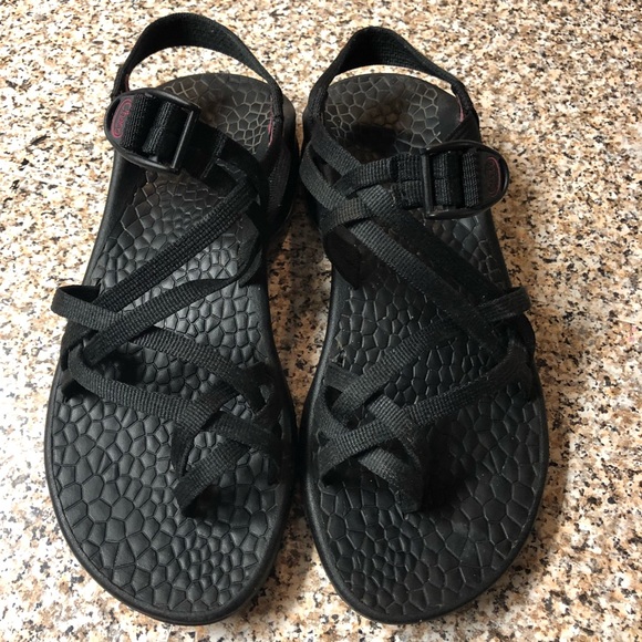 Chaco Shoes - Black Chacos Size 9